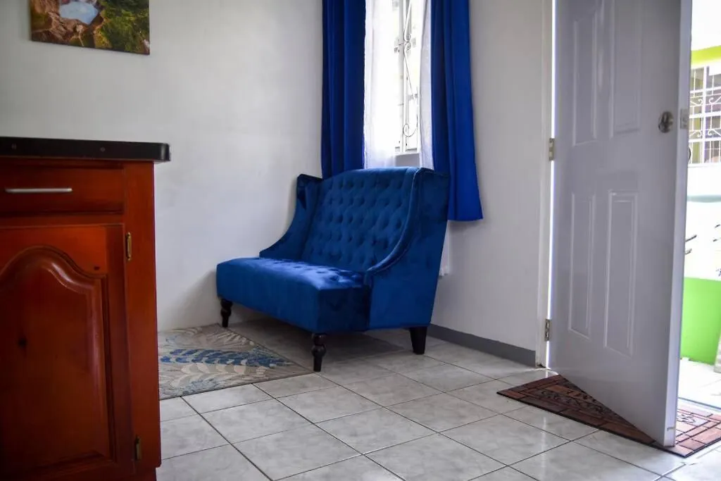 Green Castle Apartment#2 In City Of Roseau 0*,